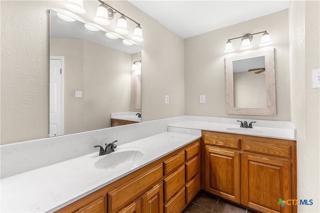 408 Briarcroft Lane Property Photo 27
