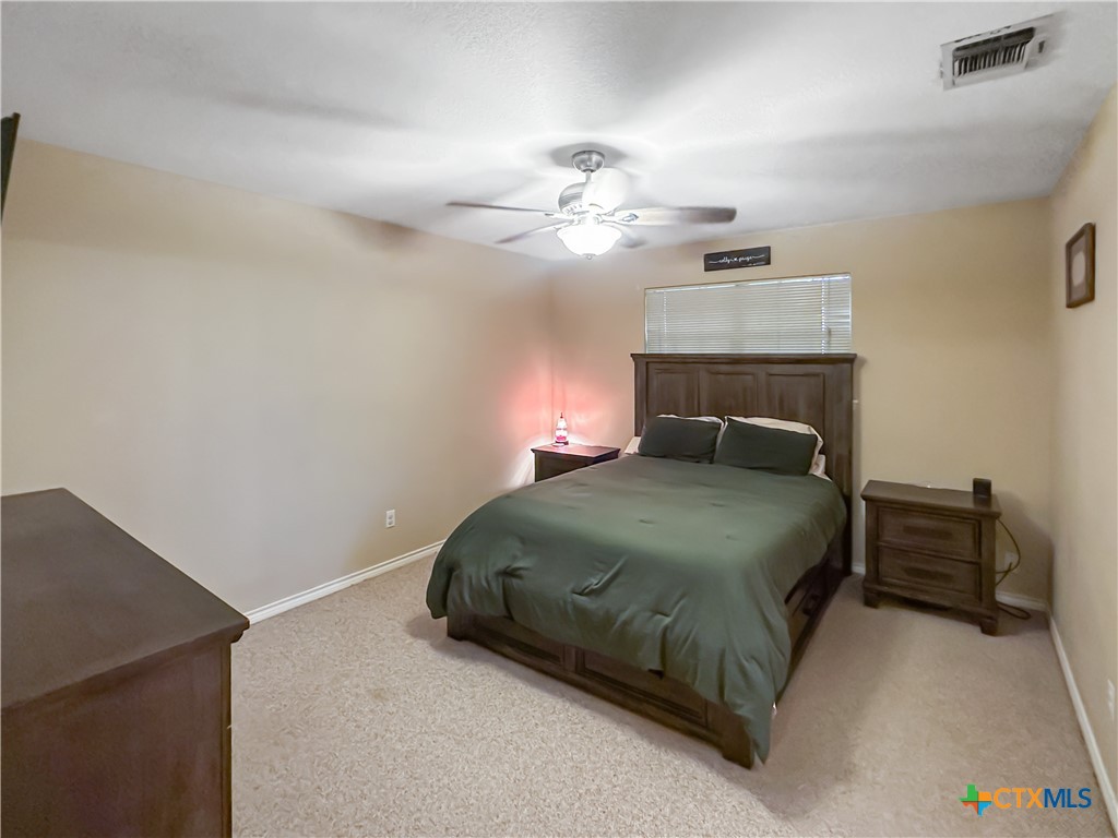 704 S Market Street Property Photo 11