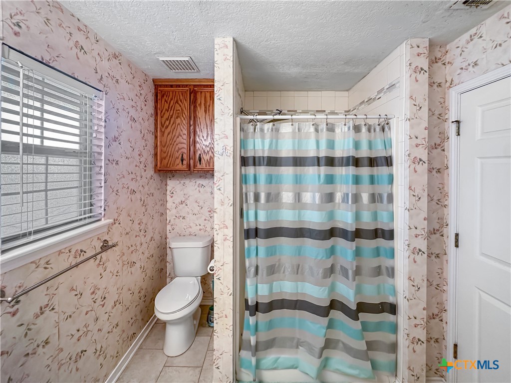 704 S Market Street Property Photo 14