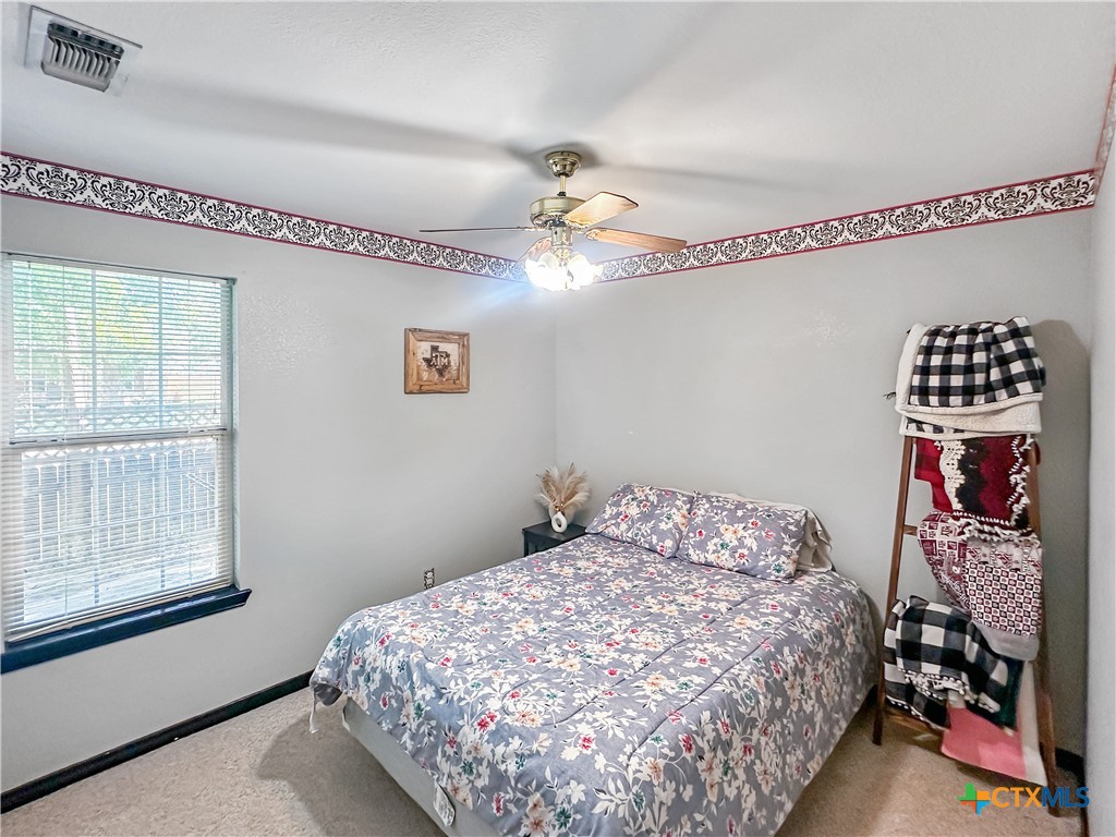 704 S Market Street Property Photo 16