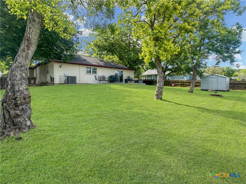 704 S Market Street Property Photo 21
