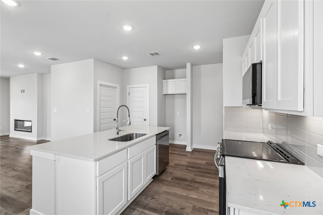 1201 Lavender Way Property Photo 11