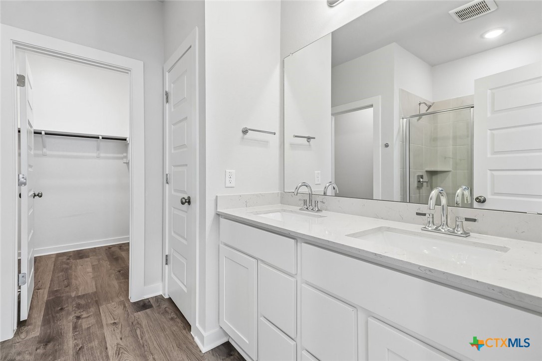 1201 Lavender Way Property Photo 18