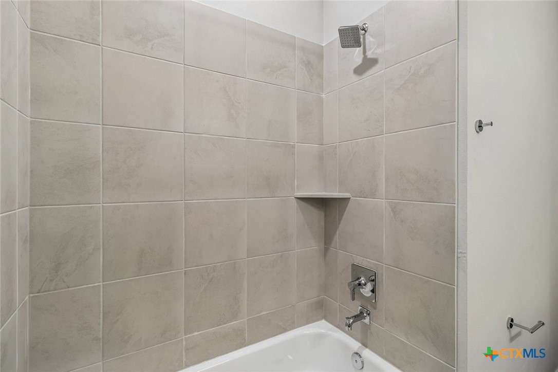 1201 Lavender Way Property Photo 28