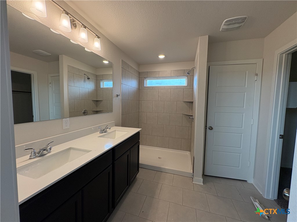 1442 Dowdy Drive Property Photo 8