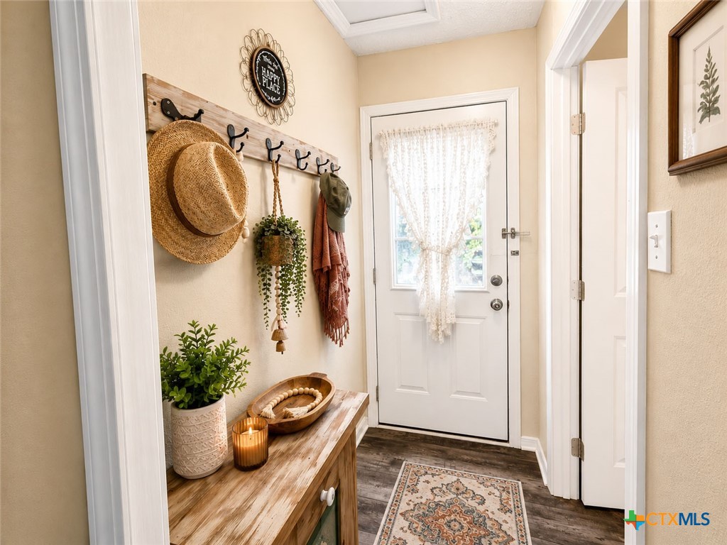 1424 Lonesome Property Photo 1