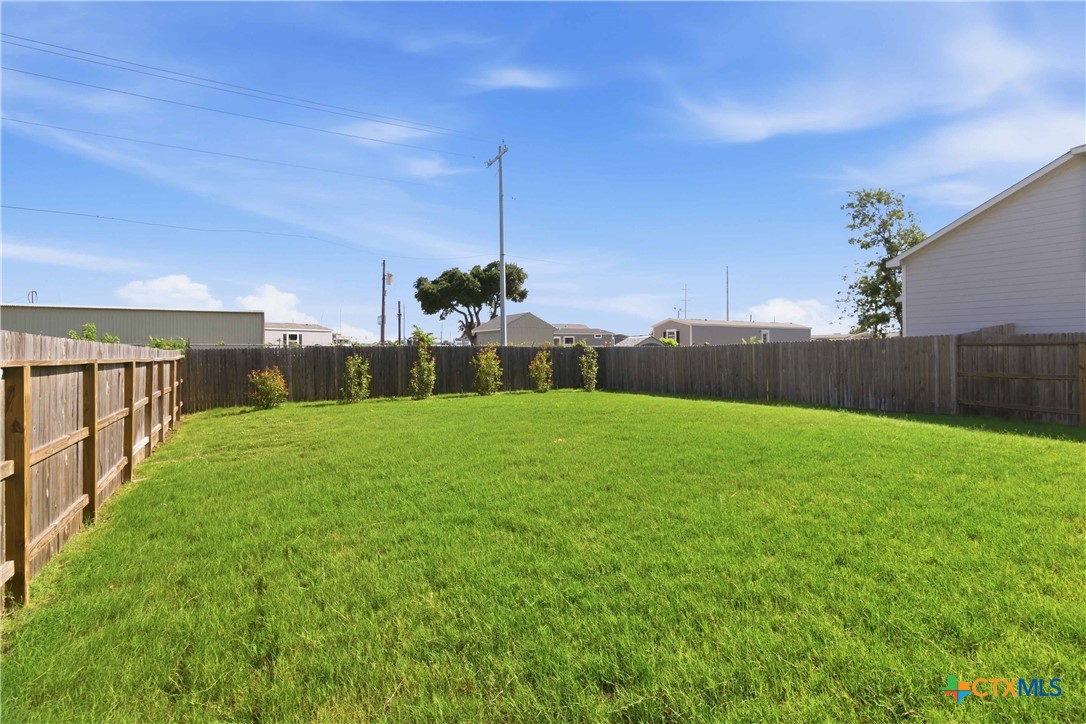 604 Saxon Street Property Photo 25
