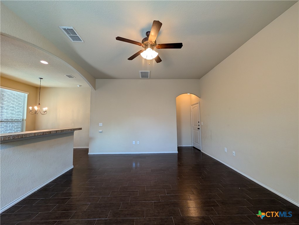 622 Creekside Circle Property Photo 2