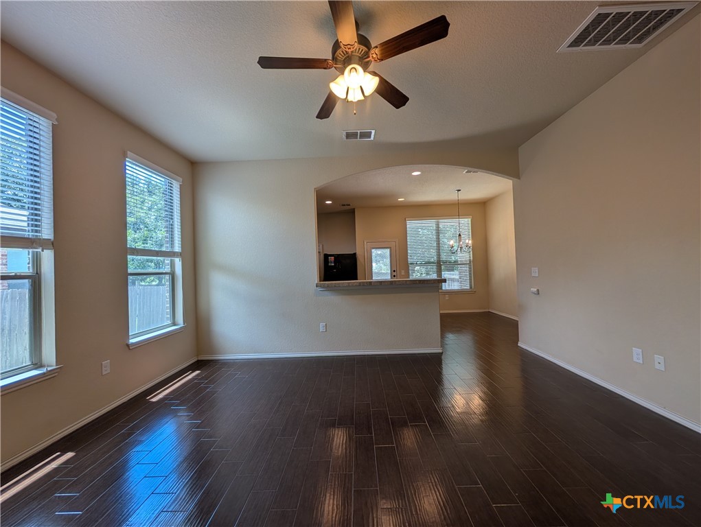 622 Creekside Circle Property Photo 3