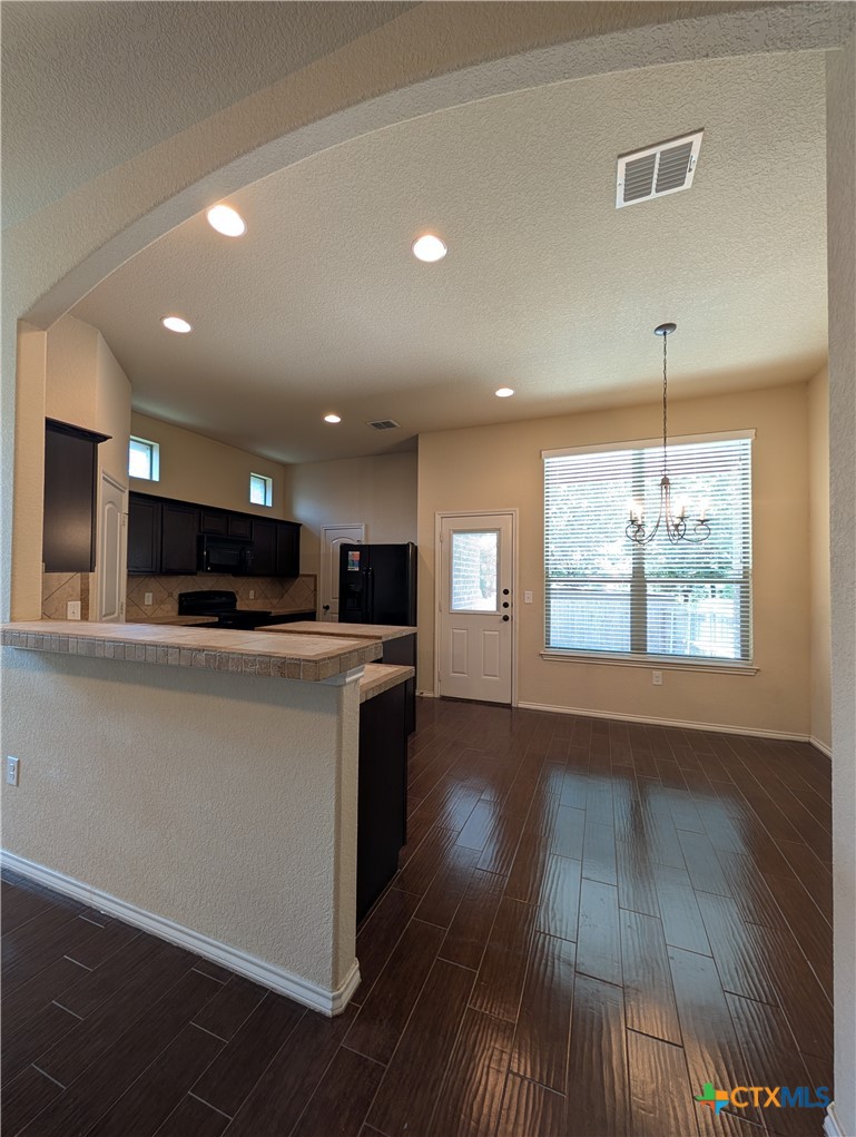 622 Creekside Circle Property Photo 6