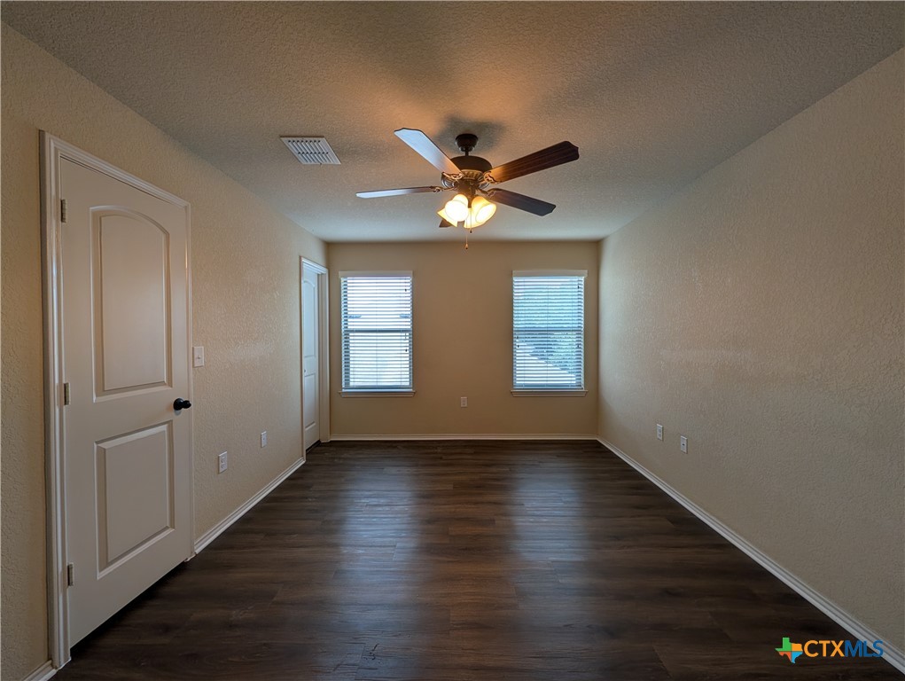 622 Creekside Circle Property Photo 16
