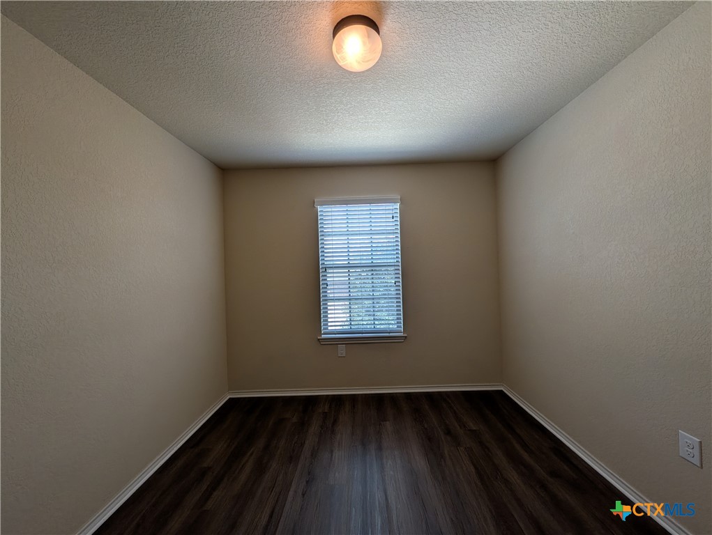 622 Creekside Circle Property Photo 21