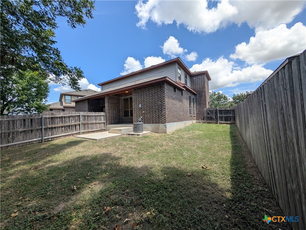 622 Creekside Circle Property Photo 24