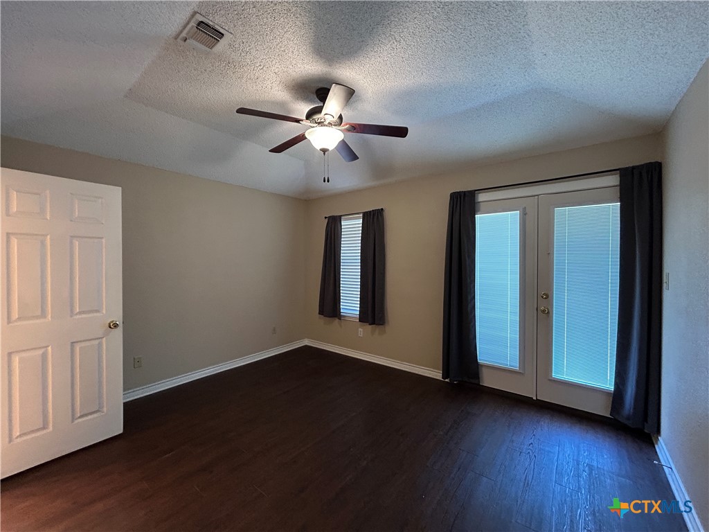 1642 W County Line Road Property Photo 15