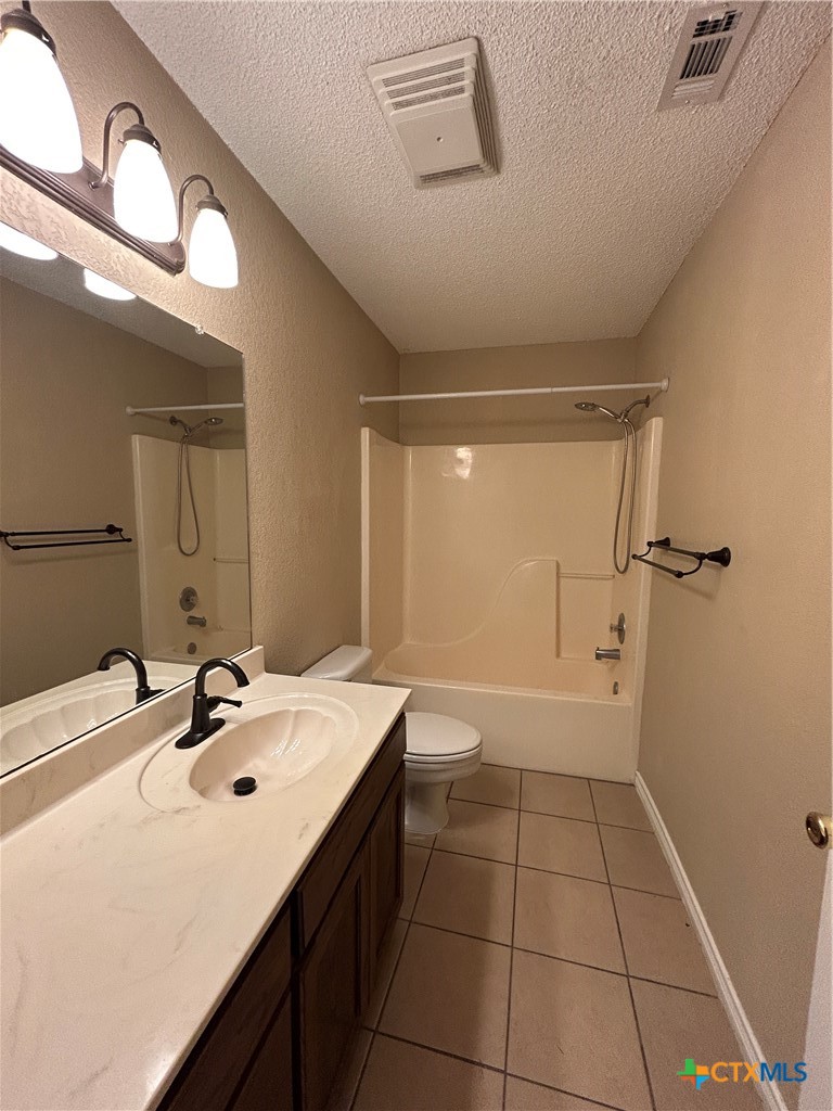 1642 W County Line Road Property Photo 23