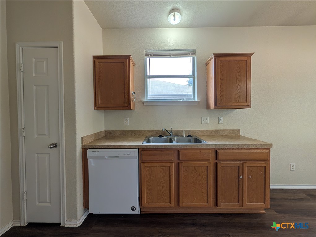 341 Placid Meadow Property Photo 6