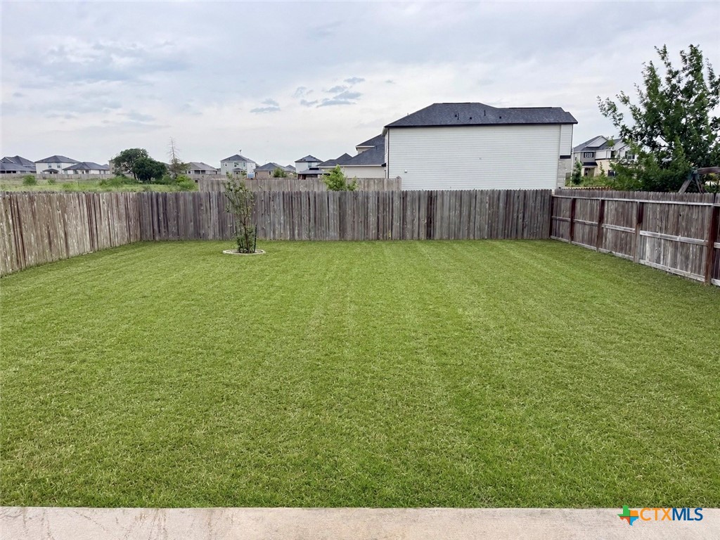 308 Autumn Rouge Property Photo 2
