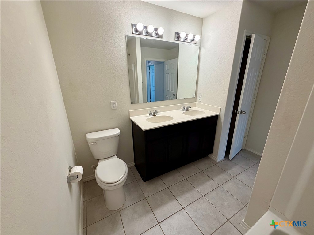 308 Autumn Rouge Property Photo 10