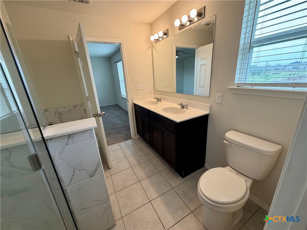 308 Autumn Rouge Property Photo 14