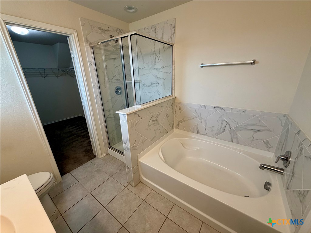 308 Autumn Rouge Property Photo 15