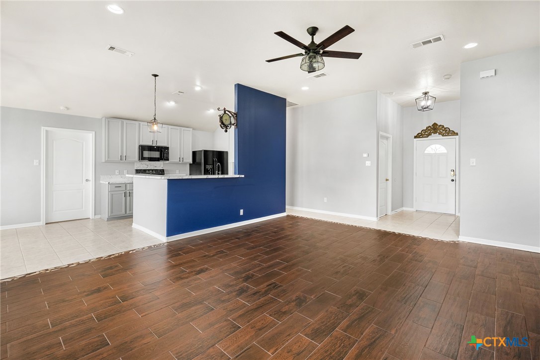 5306 Shawn Drive Property Photo 4