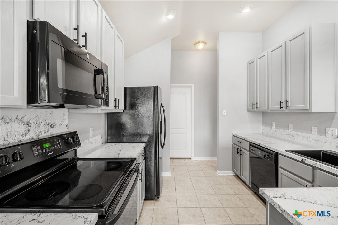 5306 Shawn Drive Property Photo 10
