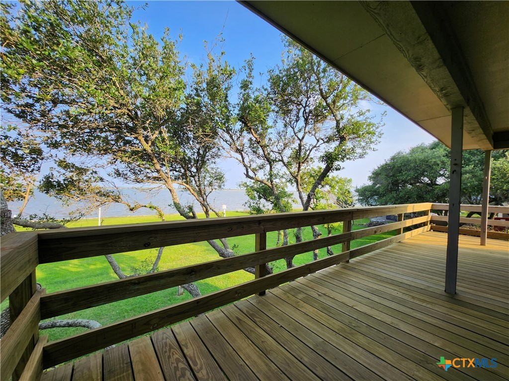 2182 W Bayshore Drive Property Photo 5