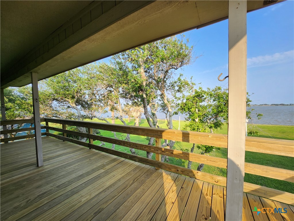 2182 W Bayshore Drive Property Photo 7