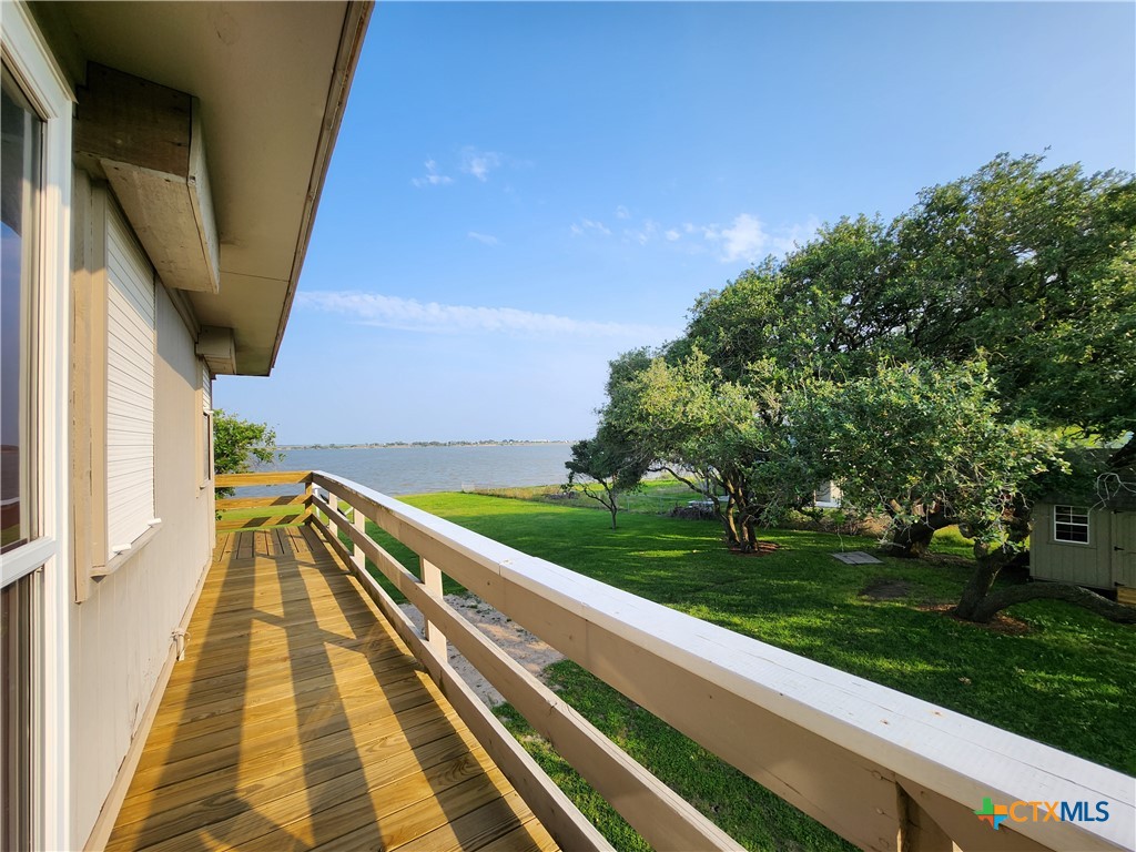 2182 W Bayshore Drive Property Photo 8