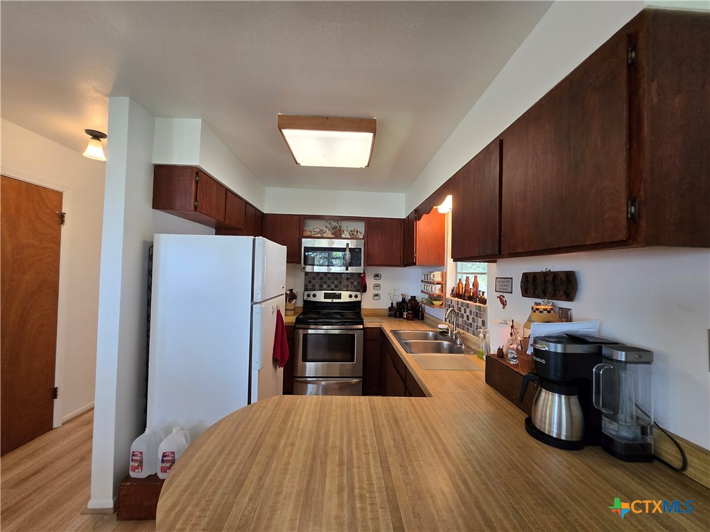 2182 W Bayshore Drive Property Photo 18