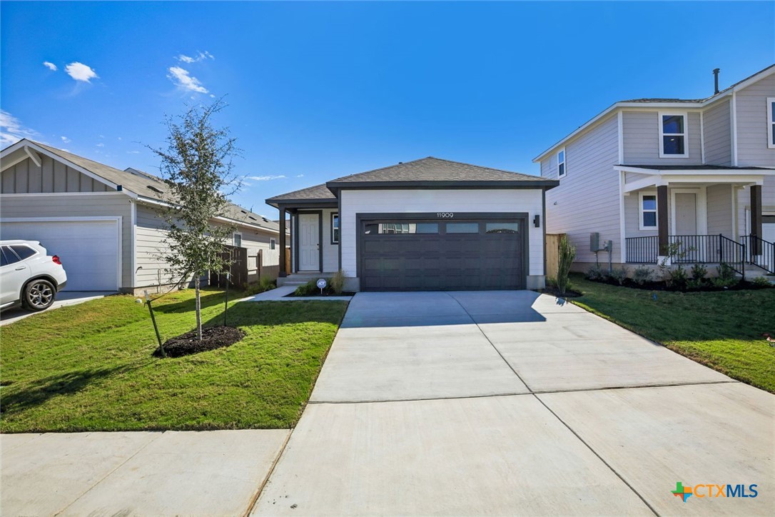 11909 Murano Drive Property Photo 1