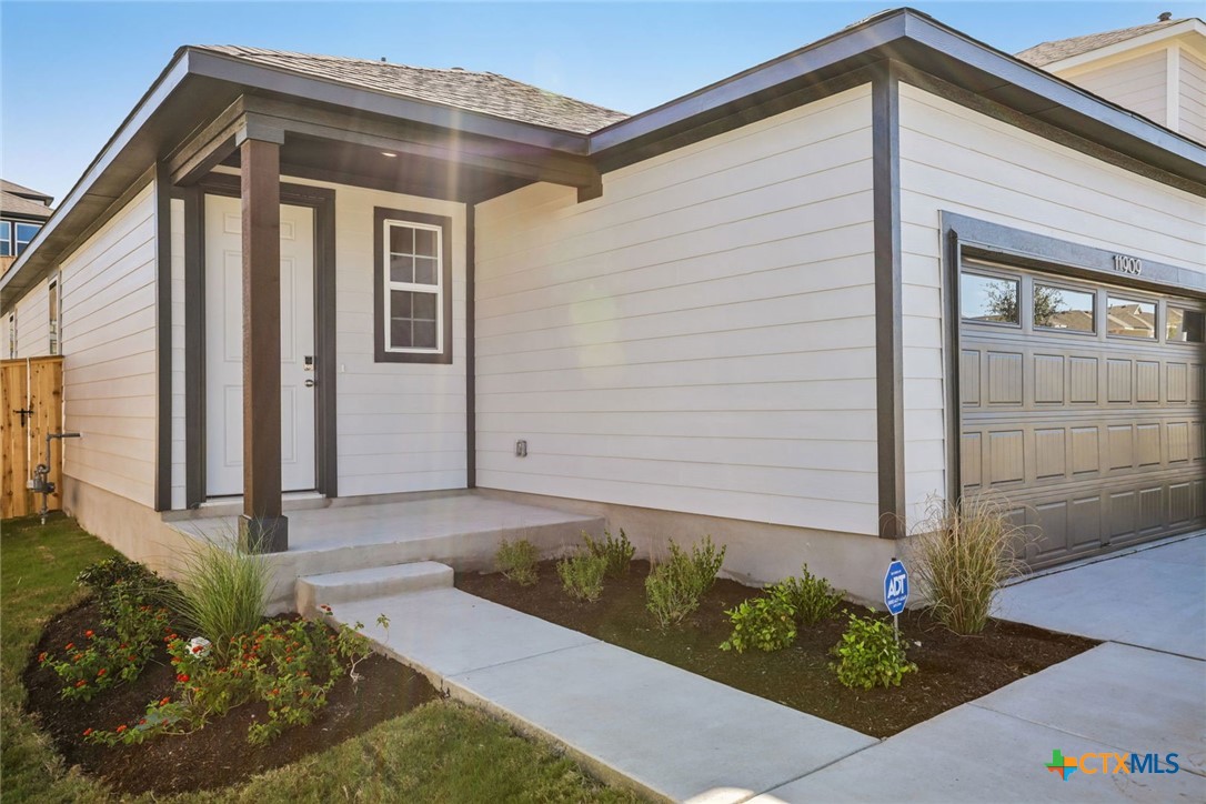 11909 Murano Drive Property Photo 6