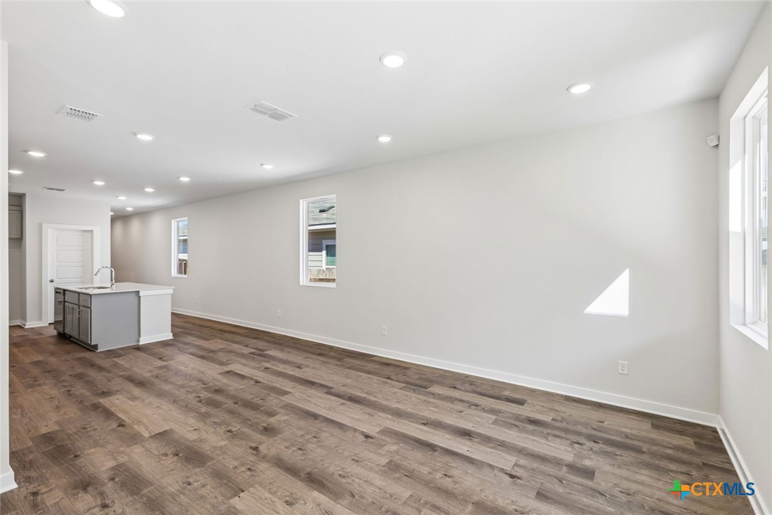11909 Murano Drive Property Photo 11