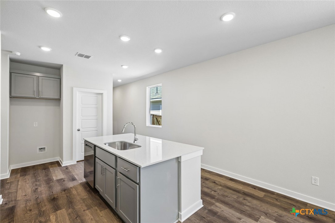 11909 Murano Drive Property Photo 13