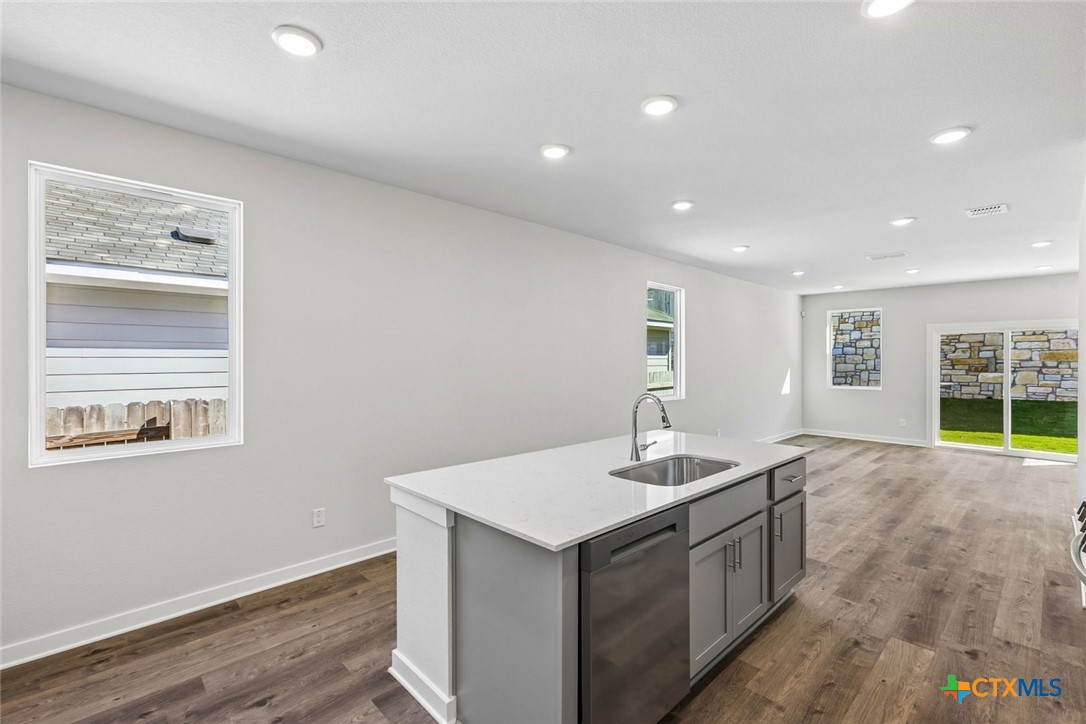 11909 Murano Drive Property Photo 17