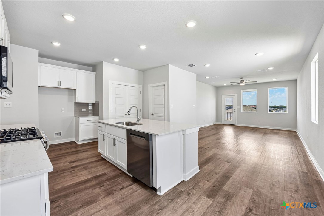 11916 Ellena Cove Property Photo 9