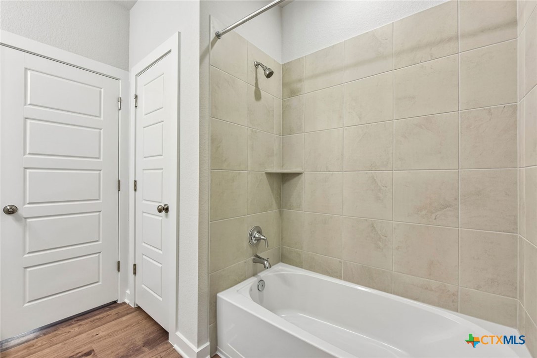 11916 Ellena Cove Property Photo 16