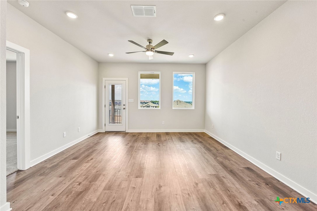12000 Ellena Cove Property Photo 7
