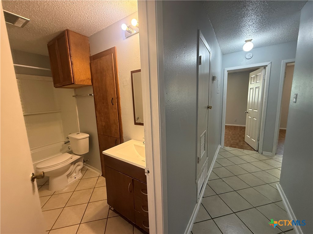 102 Cockerham Street B Property Photo 5
