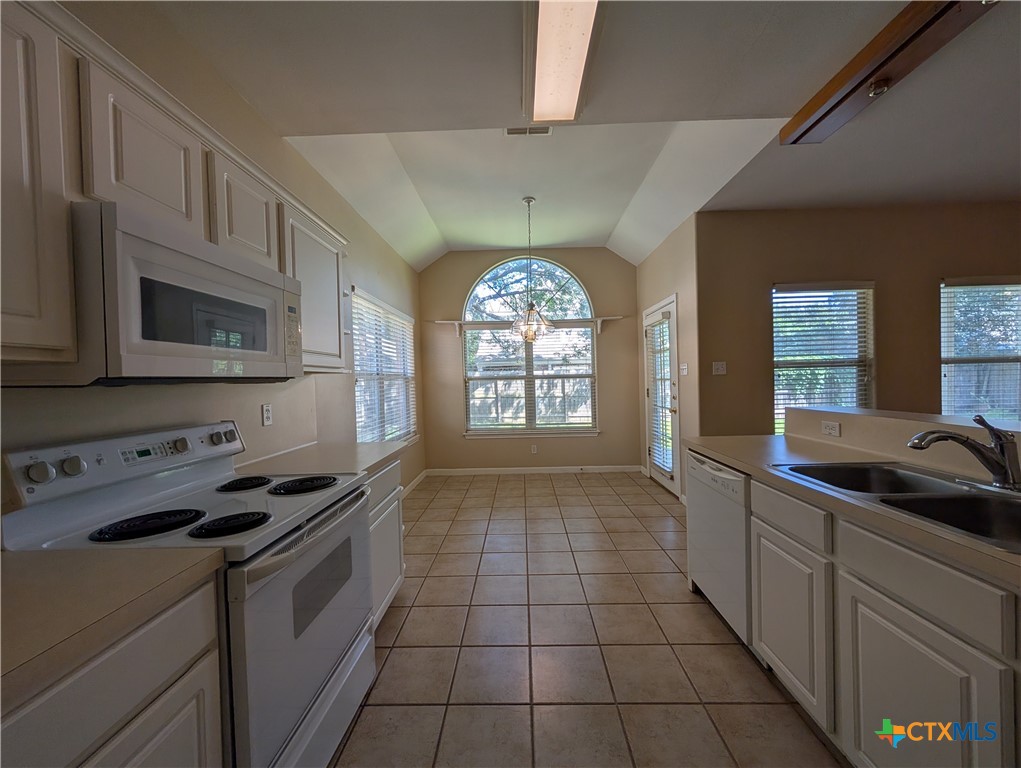 947 River Rock Property Photo 11