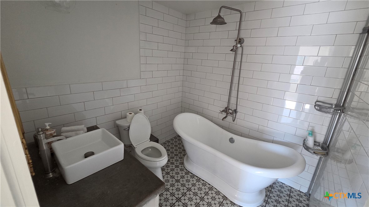 16580 Fm 2115 Property Photo 34