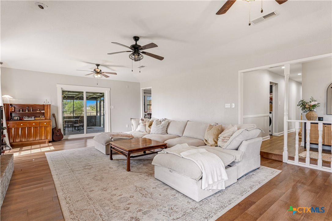 2566 Southwinds Drive Property Photo 11