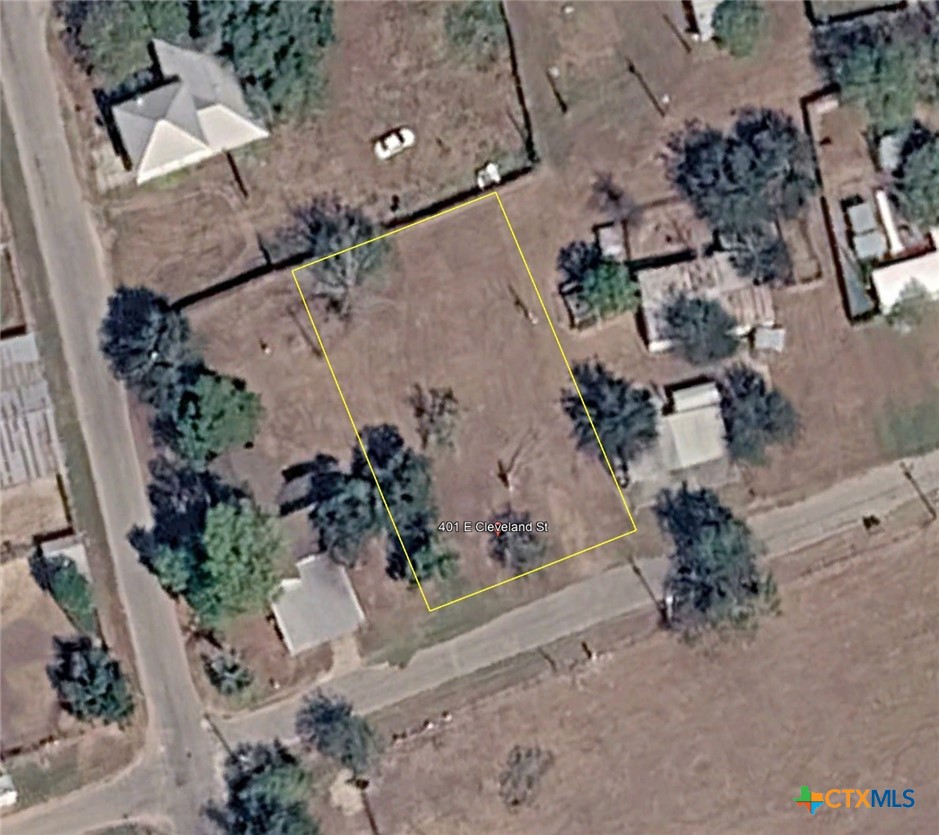 401 E Cleveland Street Property Photo 1