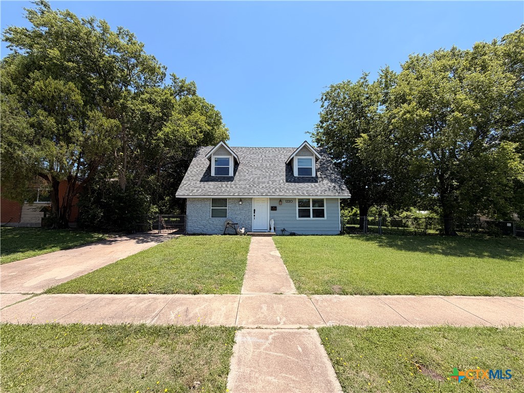 1220 Alta Vista Drive Property Photo 1