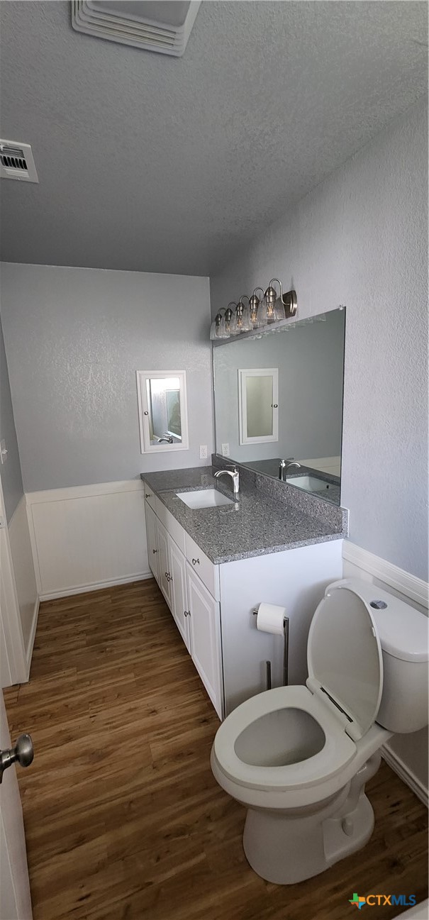 1202 Thorpe Lane 408 Property Photo 6