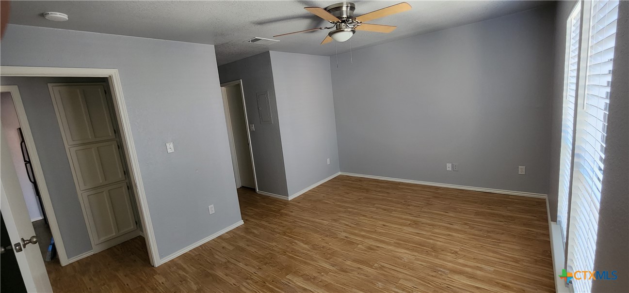 1202 Thorpe Lane 408 Property Photo 7