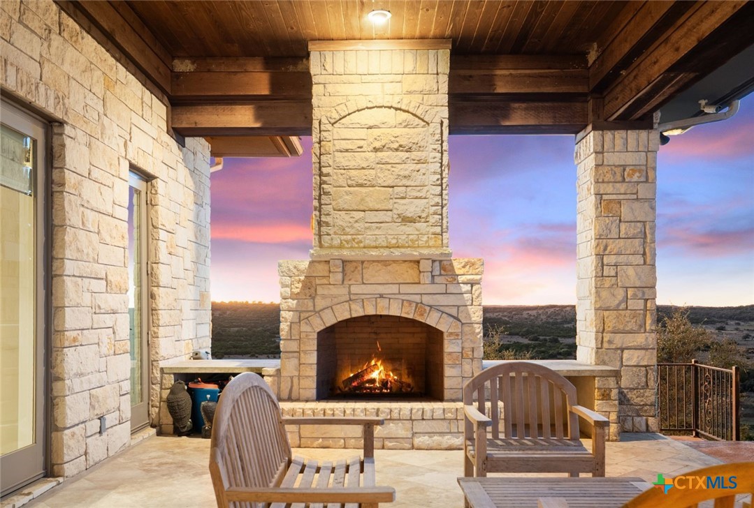 615581 Property Photo 18
