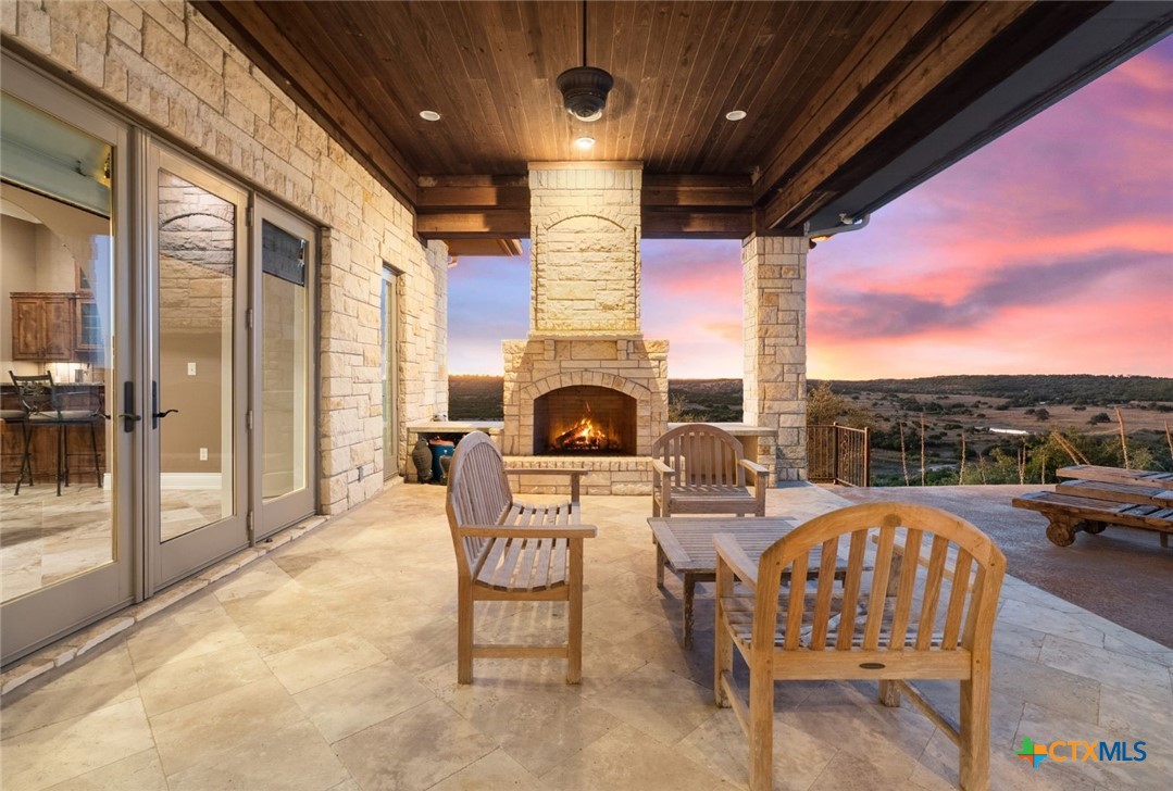 615581 Property Photo 25