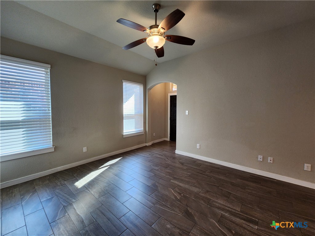 549 Creekside Forest Property Photo 5