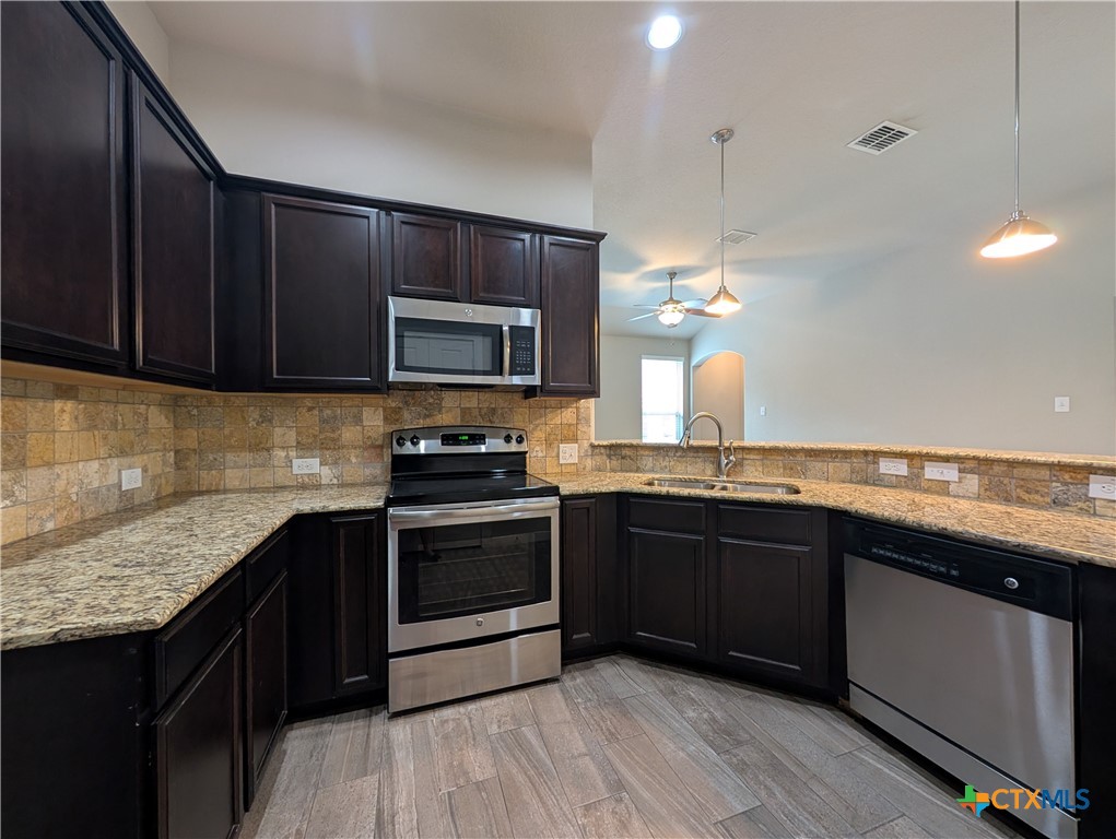 549 Creekside Forest Property Photo 15